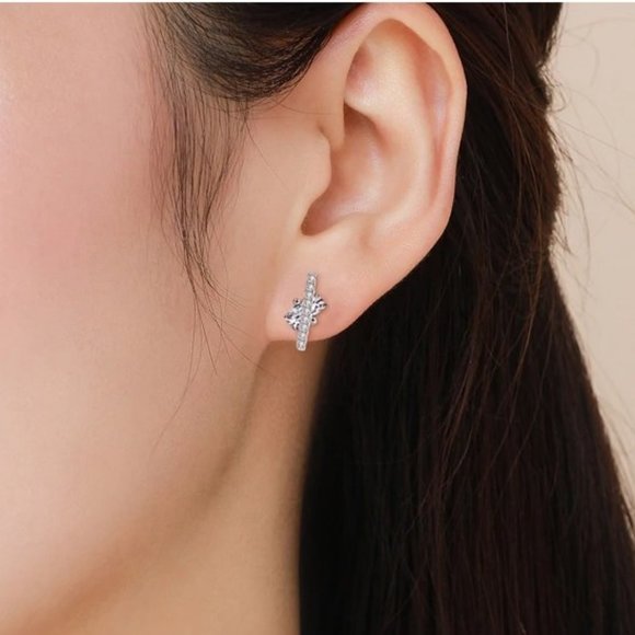 NEW Modern sterling silver Bar earrings - Picture 3 of 4